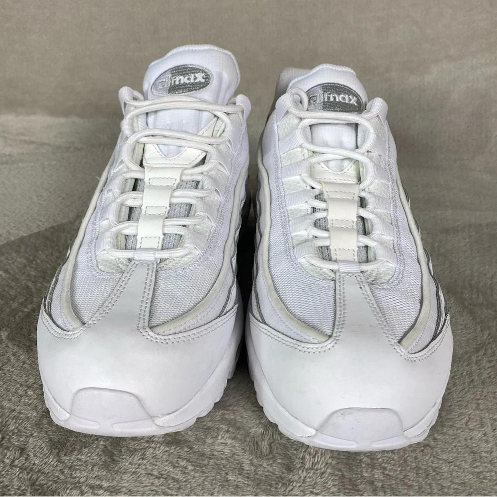 Nike Air Max 95 Essentials Mens Sneakers Shoes Size 11.5 White White Leather NEW